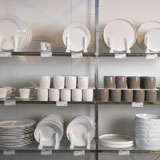 Store+display+of+dishes.