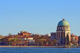 Church+at+Grand+canel+in+Venice%2C+Italy