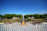 Grand+Cascade+Fountains+At+Peterhof+Palace+garden%2C+St.+Petersburg