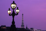 Streetlamps+in+Paris+at+Night