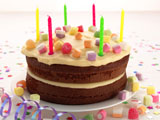 Close-up+of+a+birthday+cake