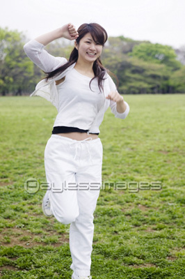 �Ϥ��㤰����