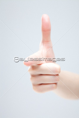 ピストルポーズ 商用利用可能な写真素材 イラスト素材ならストックフォトの定額制ペイレスイメージズ ピストルポーズ 商用利用可能な写真素材 イラスト素材ならストックフォトの定額制ペイレスイメージズ