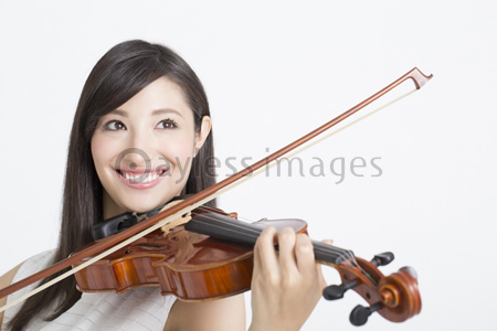 バイオリン女性の後ろ姿 No.0504