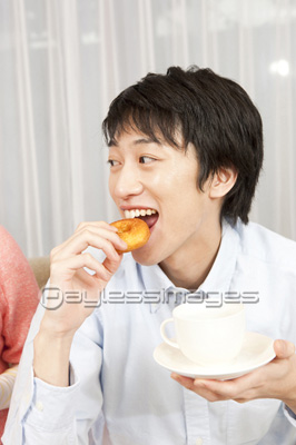 �ɡ��ʥĤ򿩤٤�����