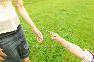 ��Ƥ˻����դ��Ϥ����λҤμ긵