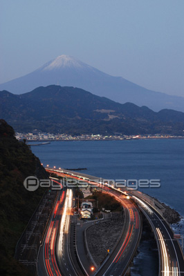 さつた峠からみえる富士山夕景