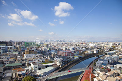 東大阪市の町並み 商用利用可能な写真素材 イラスト素材ならストックフォトの定額制ペイレスイメージズ