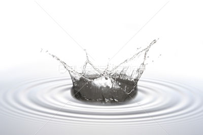 跳ねる水 商用利用可能な写真素材 イラスト素材ならストックフォトの定額制ペイレスイメージズ