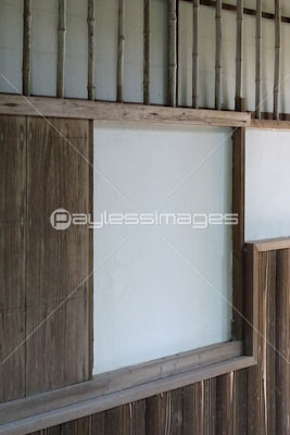 茶室のにじり口 商用利用可能な写真素材 イラスト素材ならストックフォトの定額制ペイレスイメージズ