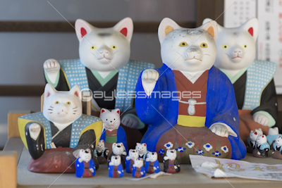 住吉大社楠珺社の招福猫 - 商用利用可能な写真素材・イラスト
