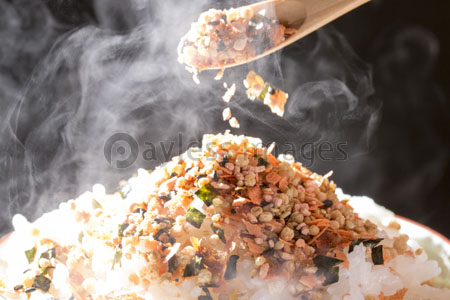 ふりかけご飯 商用利用可能な写真素材 イラスト素材ならストックフォトの定額制ペイレスイメージズ ふりかけご飯 商用利用可能な写真素材 イラスト素材ならストックフォトの定額制ペイレスイメージズ
