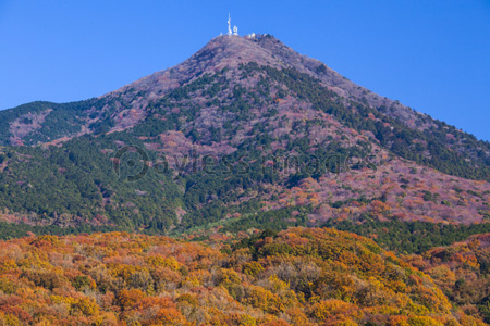 紅葉の筑波山 商用利用可能な写真素材 イラスト素材ならストックフォトの定額制ペイレスイメージズ 紅葉の筑波山 商用利用可能な写真素材 イラスト素材ならストックフォトの定額制ペイレスイメージズ