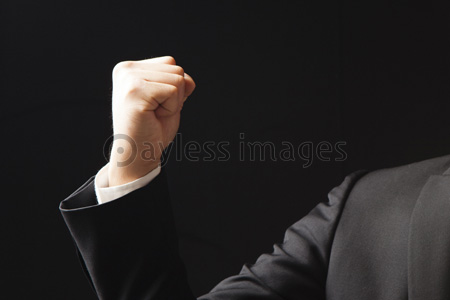 ガッツポーズするビジネスマン 商用利用可能な写真素材 イラスト素材ならストックフォトの定額制ペイレスイメージズ ガッツポーズするビジネスマン 商用利用可能な写真素材 イラスト素材ならストックフォトの定額制ペイレスイメージズ