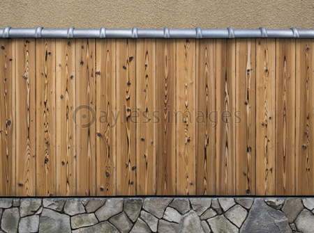 板塀 商用利用可能な写真素材 イラスト素材ならストックフォトの定額制ペイレスイメージズ