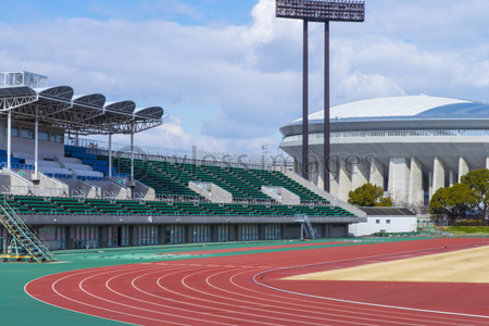 陸上競技場 サッカースタジアム併用 ストックフォトの定額制ペイレスイメージズ