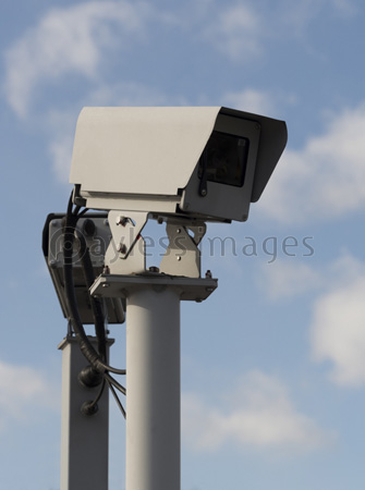 高速道路のスマートインターチェンジの監視カメラ 商用利用可能な写真素材 イラスト素材ならストックフォトの定額制ペイレスイメージズ