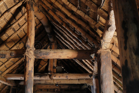 三内丸山遺跡 大型竪穴住居の写真 イラスト素材 Gf ペイレスイメージズ