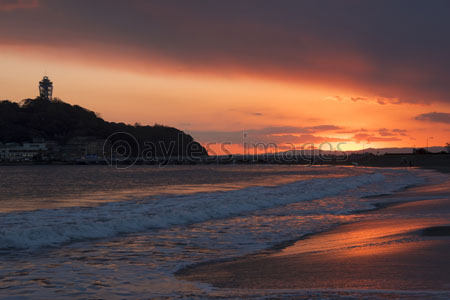 湘南江の島夕景 商用利用可能な写真素材 イラスト素材ならストックフォトの定額制ペイレスイメージズ