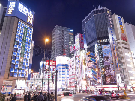 秋葉原電気街 商用利用可能な写真素材 イラスト素材ならストックフォトの定額制ペイレスイメージズ