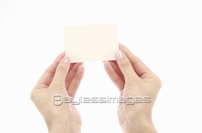 名刺を差し出す 商用利用可能な写真素材 イラスト素材ならストックフォトの定額制ペイレスイメージズ