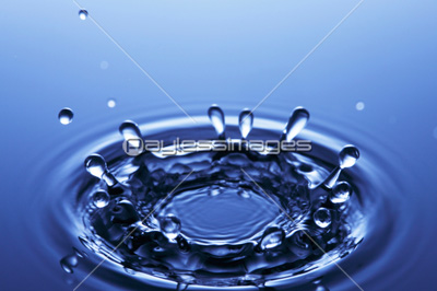 ウォータークラウン ストックフォトの定額制ペイレスイメージズ