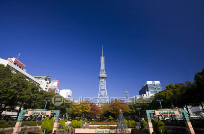 名古屋テレビ塔とオアシス21 商用利用可能な写真素材 イラスト素材ならストックフォトの定額制ペイレスイメージズ