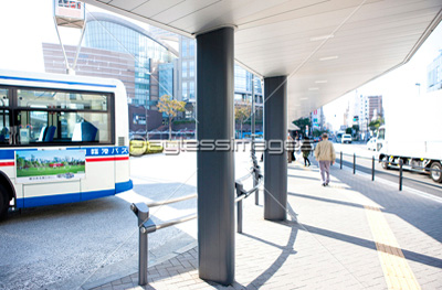川崎駅西口ロータリー ストックフォトの定額制ペイレスイメージズ