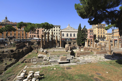 トッレ・アルジェンティーナ広場, 商用利用可能な写真素材・イラスト素材ならストックフォトの定額制ペイレスイメージズ