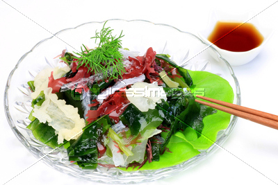 海藻サラダ 商用利用可能な写真素材 イラスト素材ならストックフォトの定額制ペイレスイメージズ
