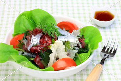 海藻サラダ 商用利用可能な写真素材 イラスト素材ならストックフォトの定額制ペイレスイメージズ