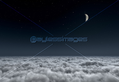 雲の上の夜 ストックフォトの定額制ペイレスイメージズ
