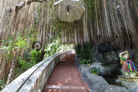 バンコクのワット・サケットの黄金の丘プー...