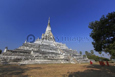 タイ国アユタヤの遺跡ワット・プーカオ・ト...