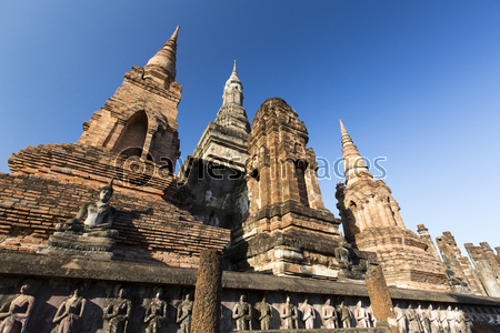 タイ国スコータイの遺跡ワットマハータート