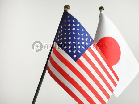 日の丸と星条旗 商用利用可能な写真素材 イラスト素材ならストックフォトの定額制ペイレスイメージズ