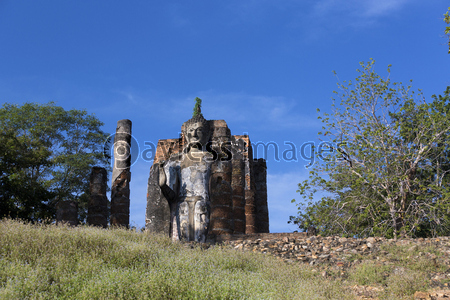 スコータイの遺跡ワット・サパーンヒン