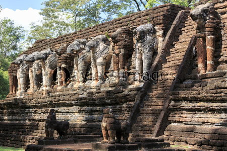 タイ国カムペーンペット県の遺跡ワット・チャーンロープ