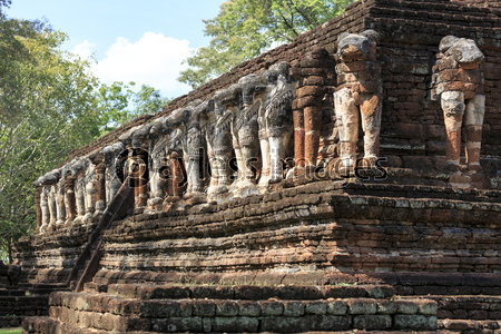 タイ国カムペーンペット県の遺跡ワット・チャーンロープ