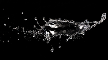 水しぶき 商用利用可能な写真素材 イラスト素材ならストックフォトの定額制ペイレスイメージズ