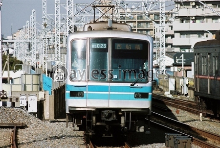 営団地下鉄東西線05系 商用利用可能な写真素材 イラスト素材ならストックフォトの定額制ペイレスイメージズ
