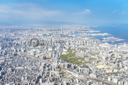 都市風景 福岡市 商用利用可能な写真素材 イラスト素材ならストックフォトの定額制ペイレスイメージズ