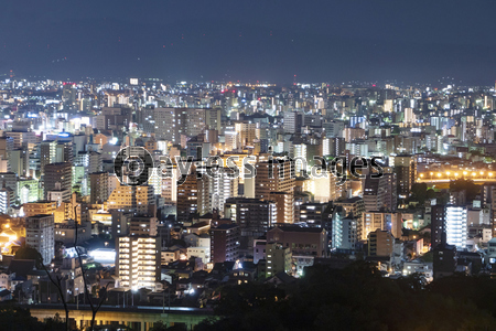 都市風景 熊本市 夜景 ストックフォトの定額制ペイレスイメージズ