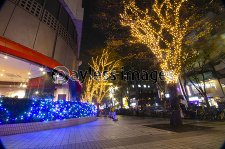 錦糸町 夜 イルミネーション 商用利用可能な写真素材 イラスト素材ならストックフォトの定額制ペイレスイメージズ