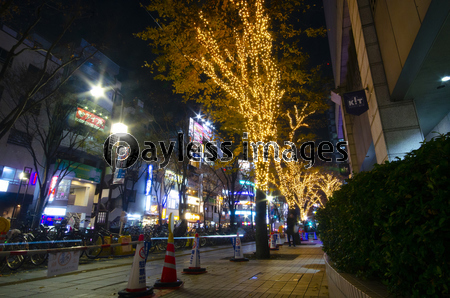 錦糸町 夜 イルミネーション 商用利用可能な写真素材 イラスト素材ならストックフォトの定額制ペイレスイメージズ