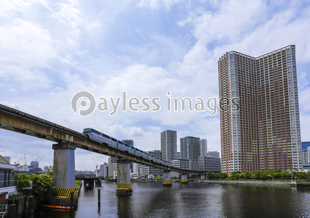 東京品川 運河沿いの風景 商用利用可能な写真素材・イラスト素材ならストックフォトの定額制ペイレスイメージズ