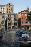 Bridge+over+Venice+canal.