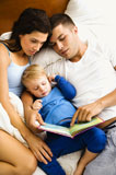 Family+reading.
