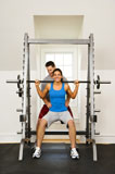 Woman+lifting+weights