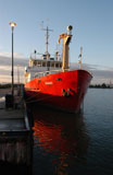 Ship+docked+at+a+harbor+in+Gimli%2C+Manitoba%2C+Canada